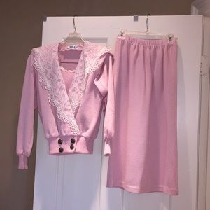 Women’s petite pink jacket and skirt. NWOT.